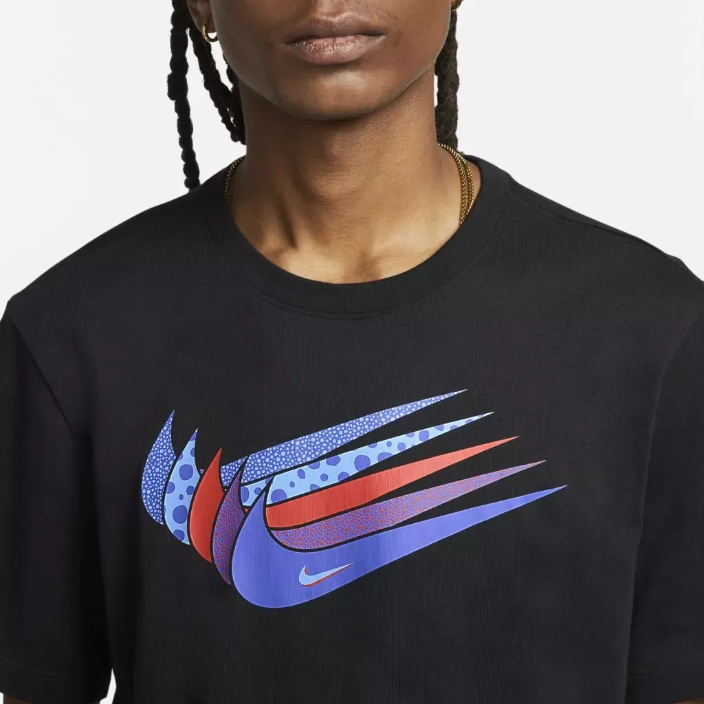 Camiseta Nike Sportswear Swoosh Masculina